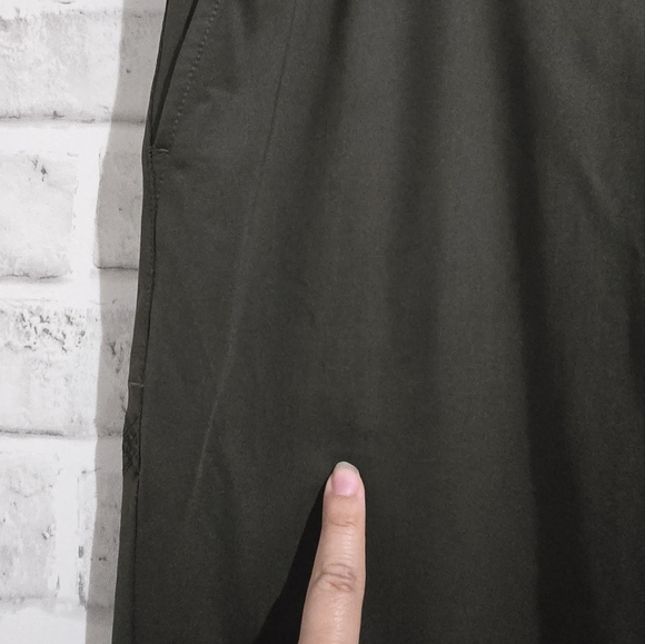 Rhone Commuter Slim Fit Jogger Olive Green size 31 - Picture 14 of 14